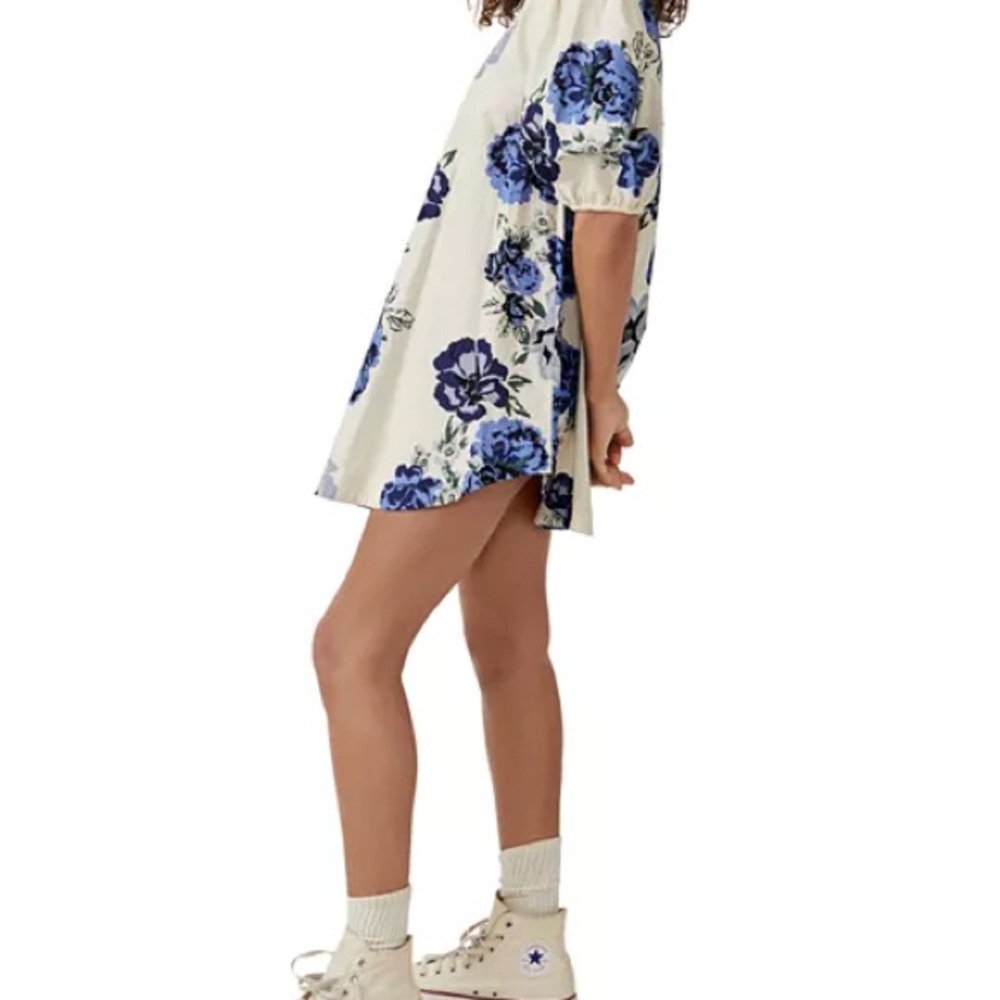 Free People Maye Poplin Tunic dress in a blue floral pattern. - Picture 4 of 7